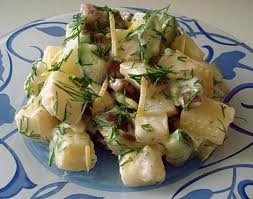 Картофельный салат с копченой скумбрией и яблоком coochelper.ucoz.com