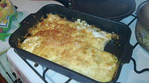 Рыба, запеченная с луком и морковью под сырно-майонезной корочкой coochelper.ucoz.com